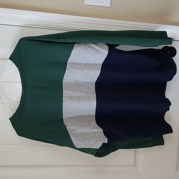 TORRID Sweatshirt Size 3(22/24) - Picture 7 of 8